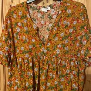 UMGEE empire waist Top M